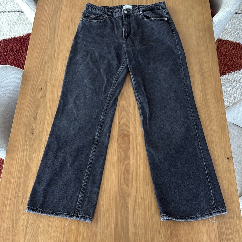 Zara mid rise wide leg Jean faded black, size 12 gently worn